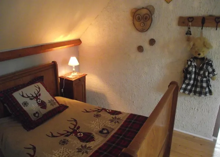 Séjour chez l'habitant 3 Spacieuses Du Grès Rouge