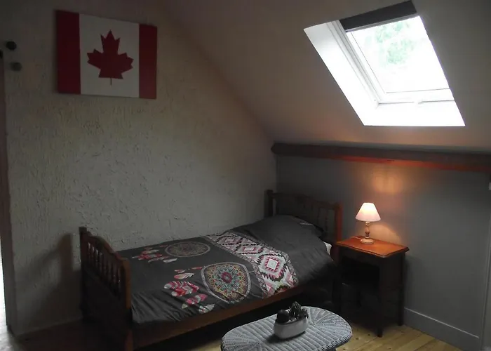 3 Spacieuses Du Grès Rouge *