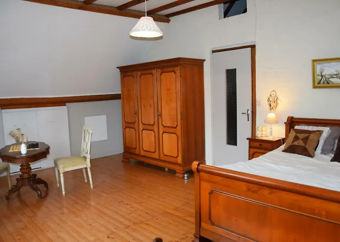 Séjour chez l'habitant 3 Spacieuses Du Grès Rouge Beauval