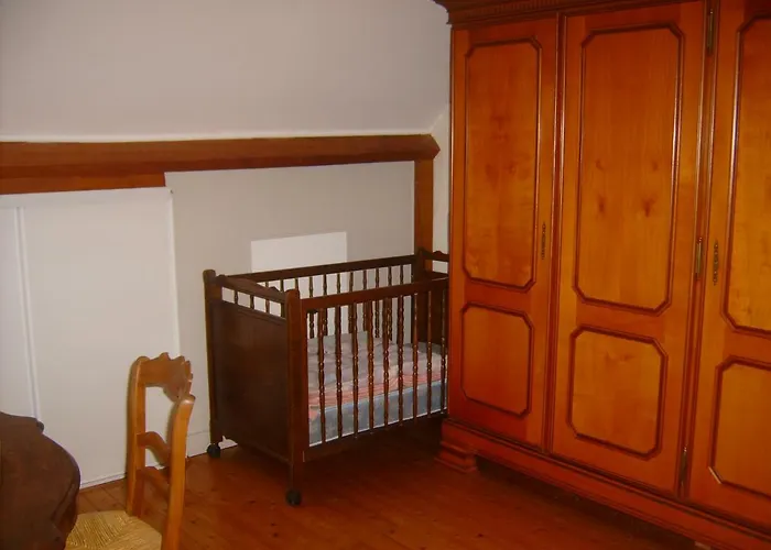 Séjour chez l'habitant 3 Spacieuses Du Grès Rouge *